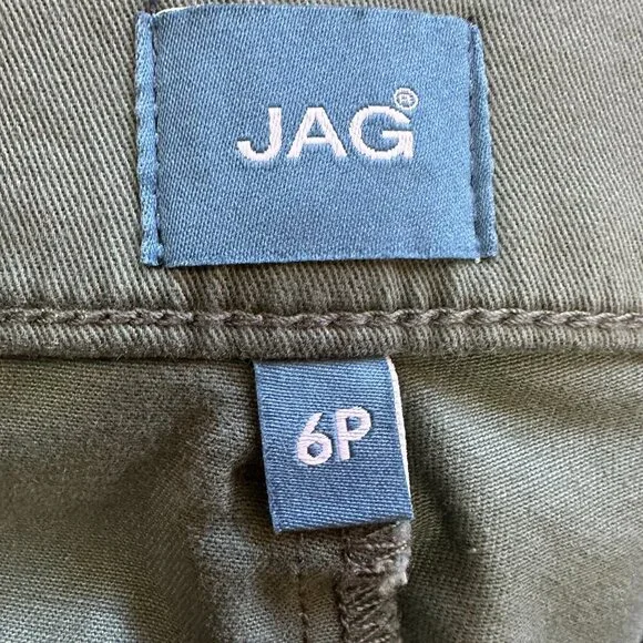 JAG Women's Olive Green Maddie Mid Rise Shorts 7" Inseam, Size 6P - Picture 3 of 6